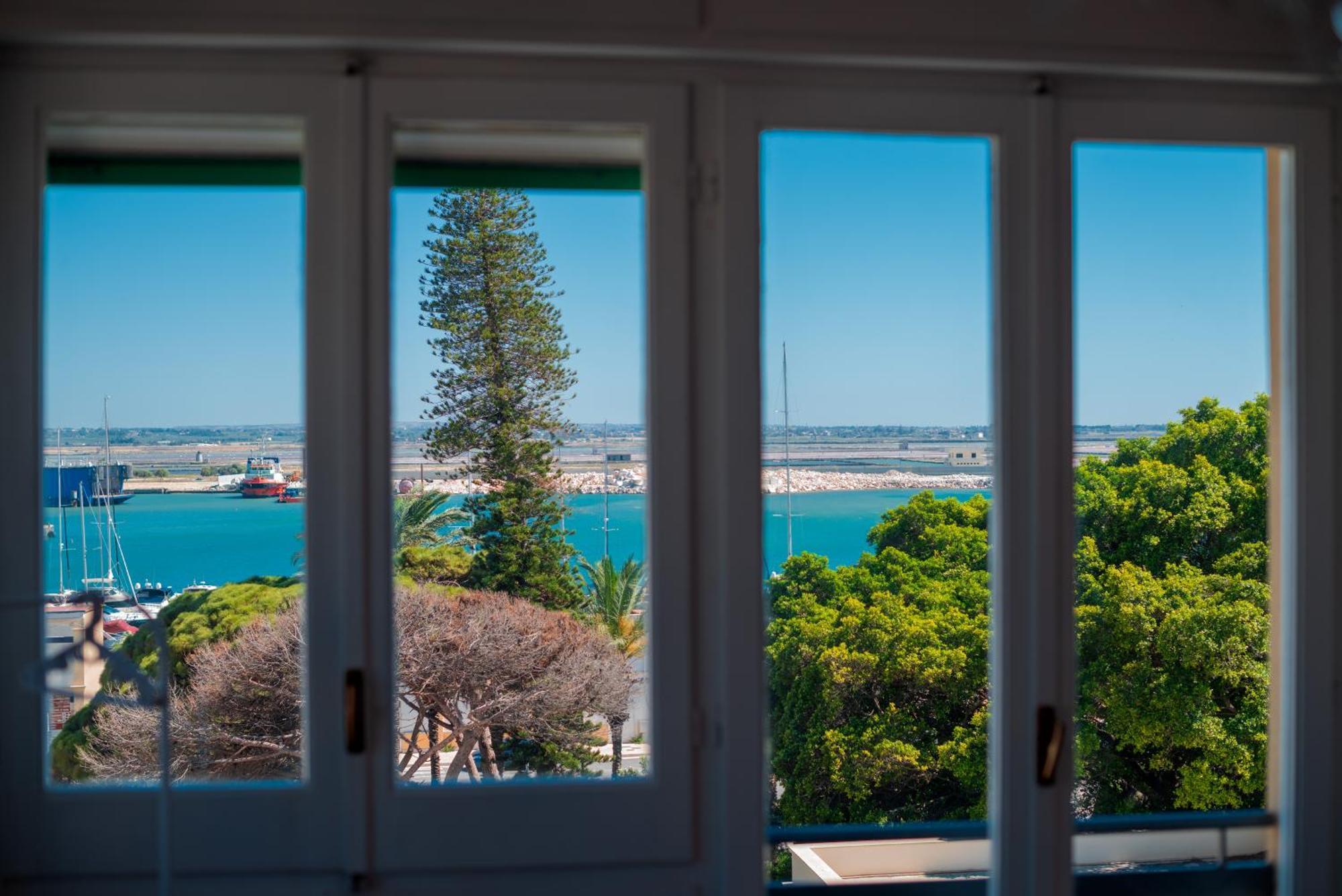 Chez Lina - Appartamento Salina Trapani Esterno foto